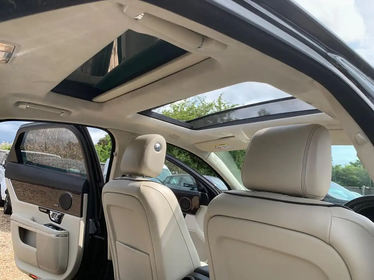 2015-jaguar-xj-series-30td-xj-portfolio-swb-auto-big-56