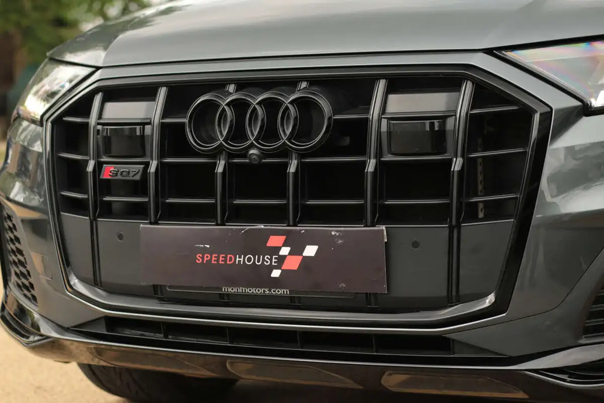2022-audi-sq7-40-tfsi-black-edition-big-22