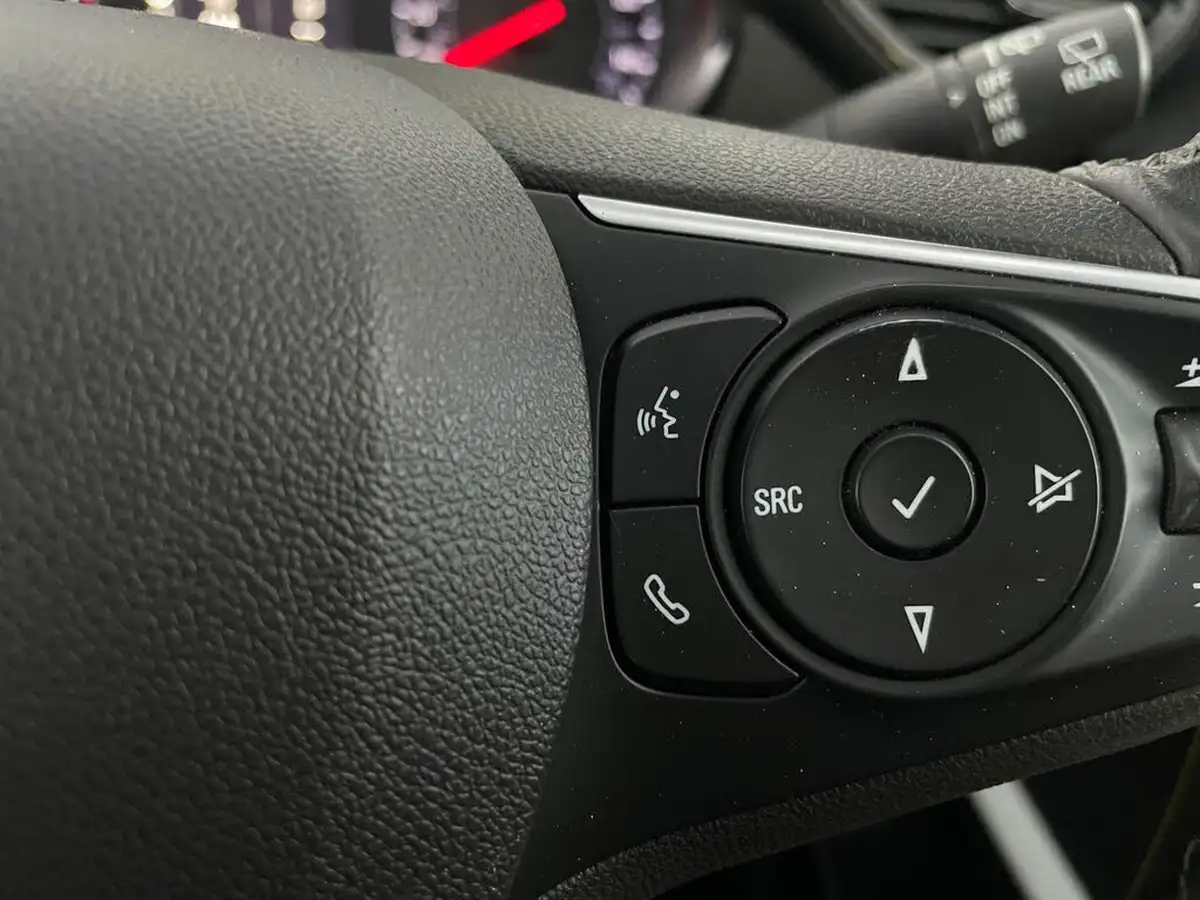 2020-vauxhall-crossland-x-12i-sri-nav-big-27