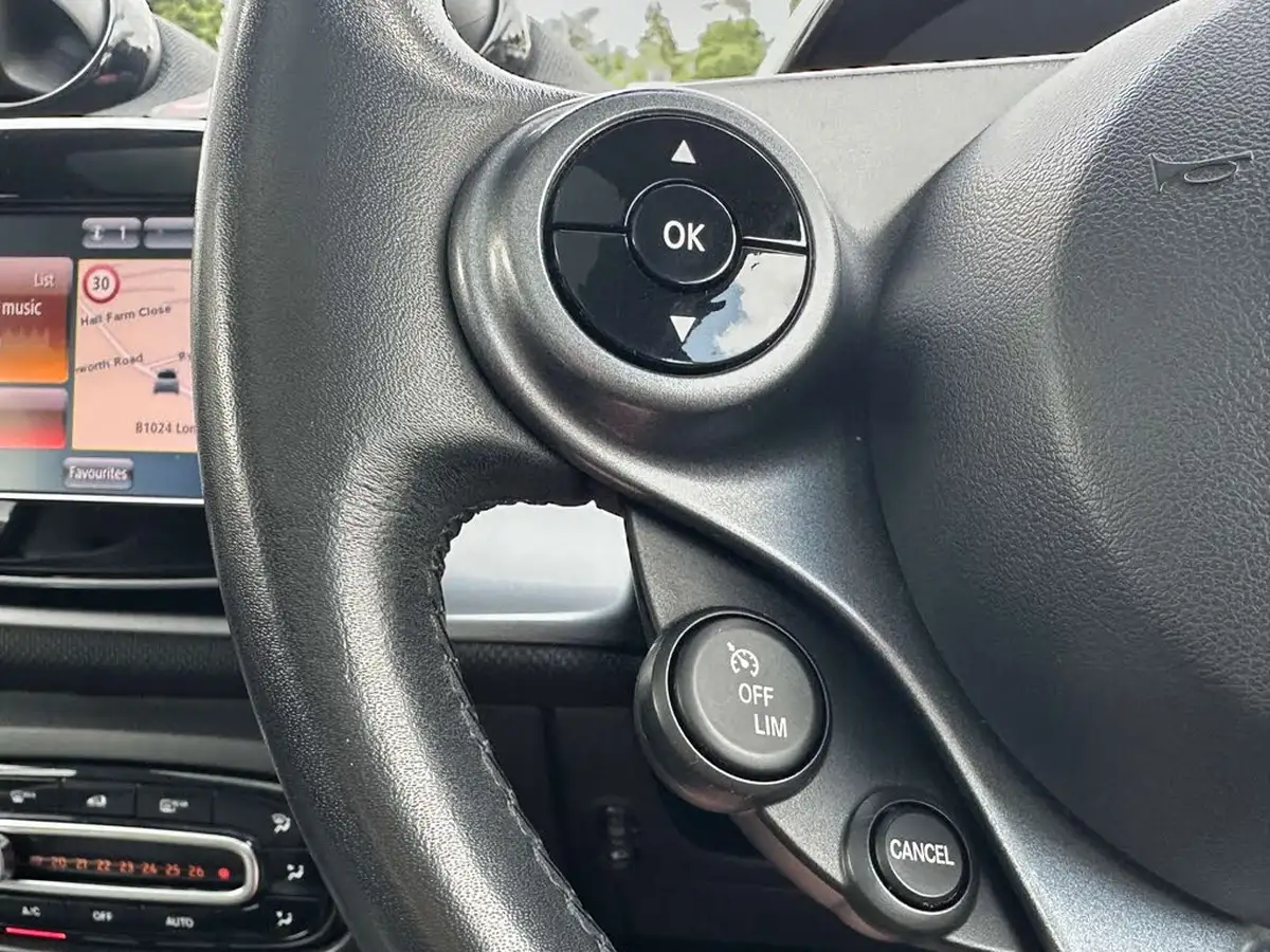 2017-smart-fortwo-10-prime-71bhp-premiumss-coupe-twinamic-big-13