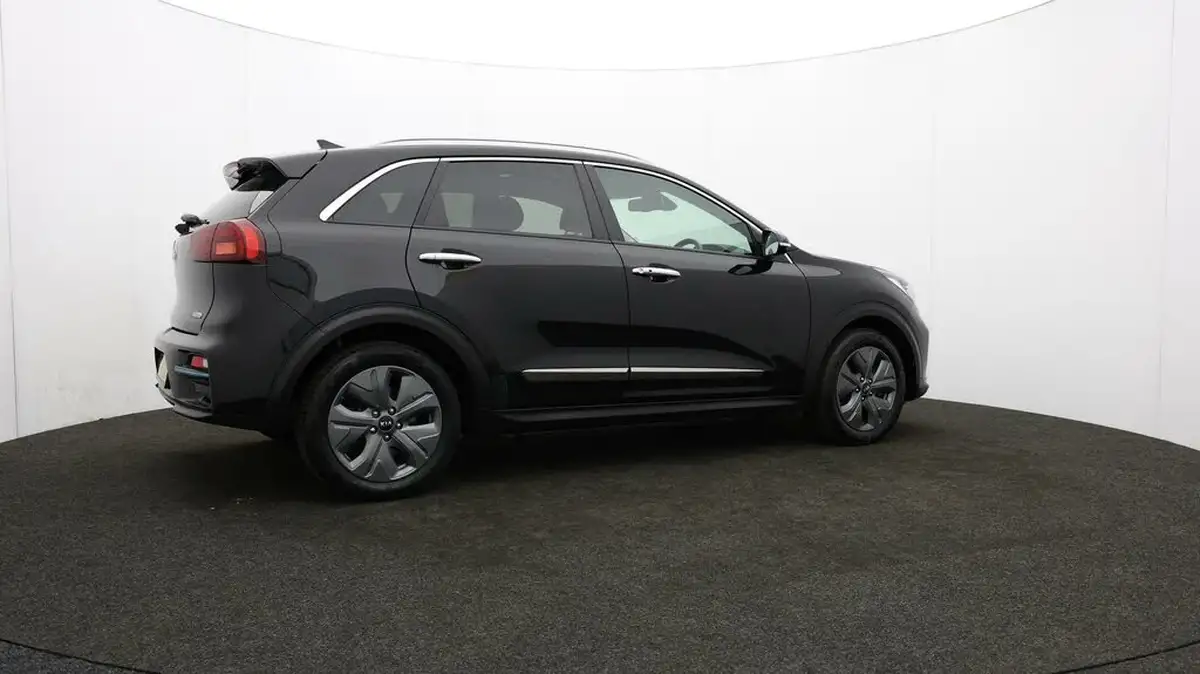 2021-kia-e-niro-ev-4-big-32