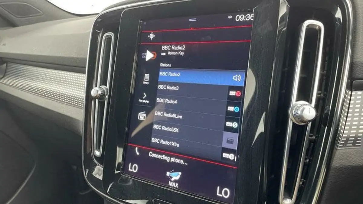 2021-volvo-xc40-20-b4-r-design-194bhp-auto-big-24
