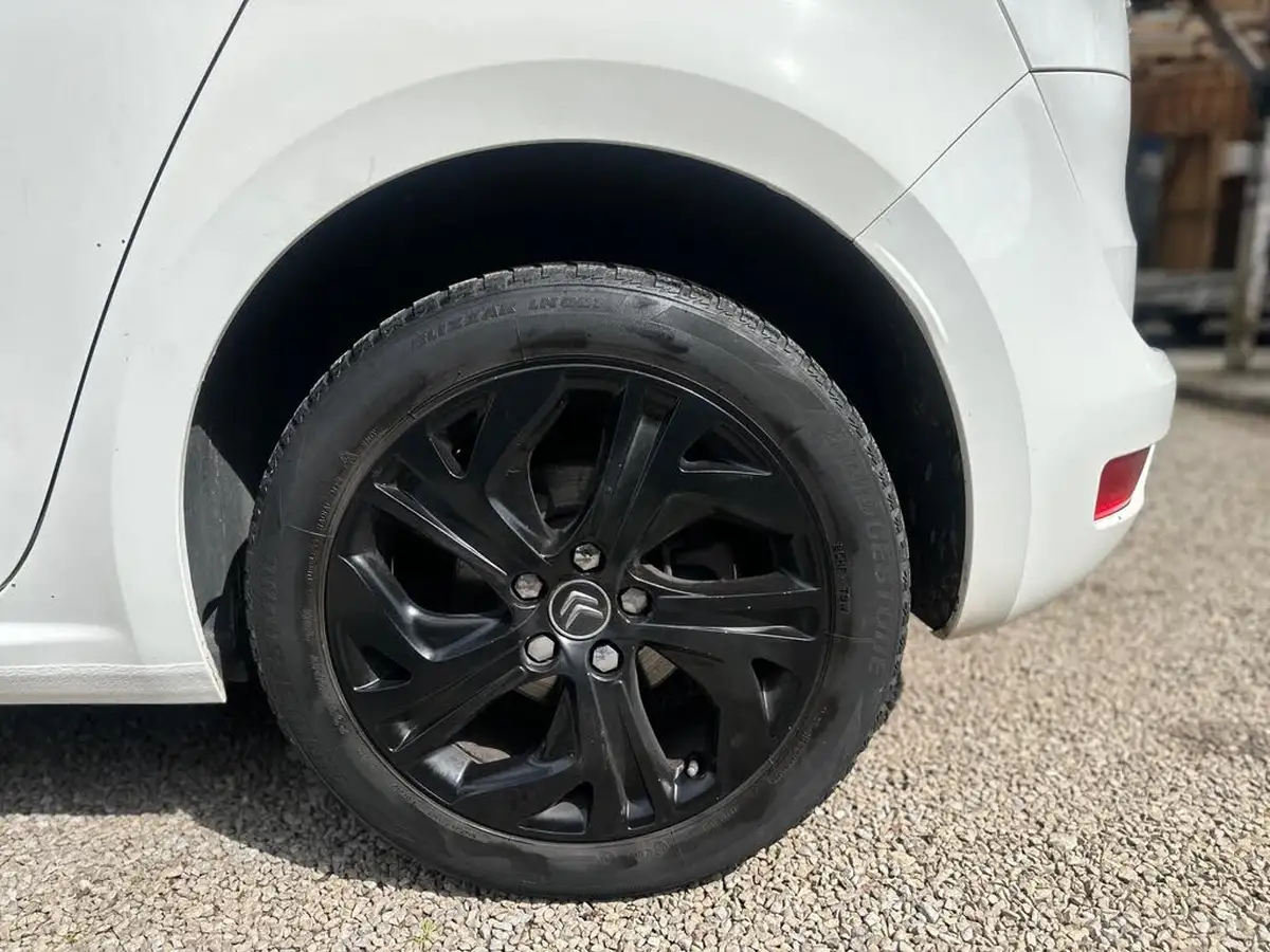 2014-citroen-c4-picasso-16e-hdi-exclusive-big-59