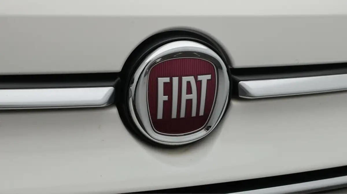 2020-fiat-500-10-launch-edition-big-24