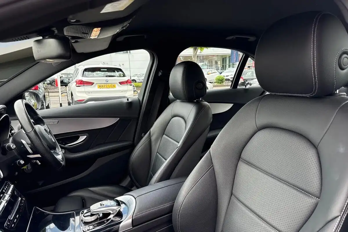 2015-mercedes-benz-c-class-20-c200-amg-line-184ps-ss-saloon-4d-7g-tronic-plus-big-15