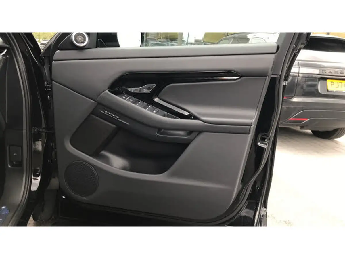 2024-land-rover-range-rover-evoque-20-d200-dynamic-hse-big-24
