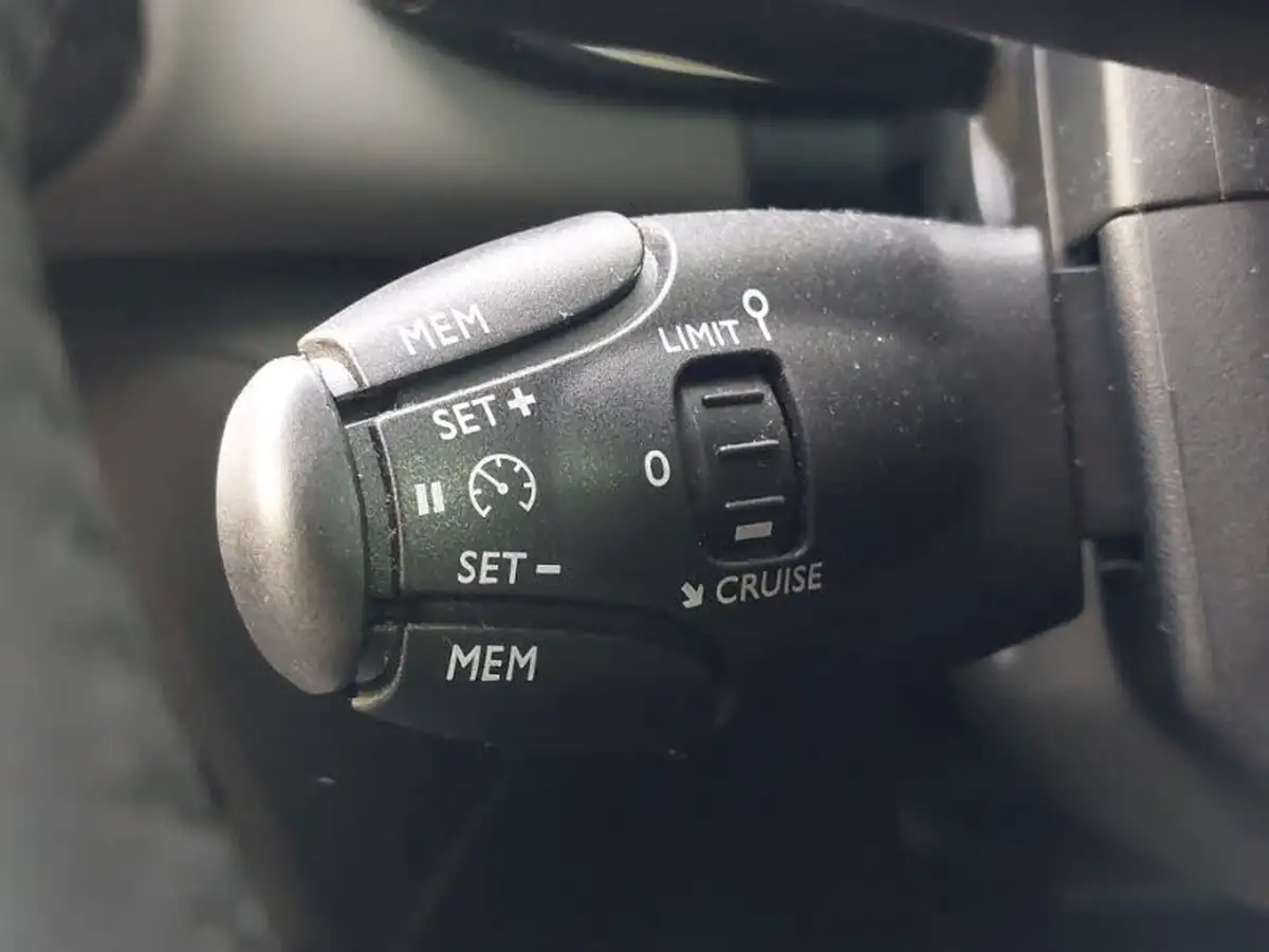 2022-citroen-c5-aircross-12-puretech-shine-ss-big-13