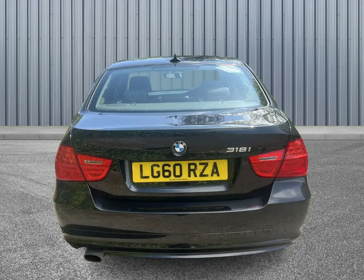 2010-bmw-3-series-20-318i-exclusive-edition-saloon-4d-auto-big-4