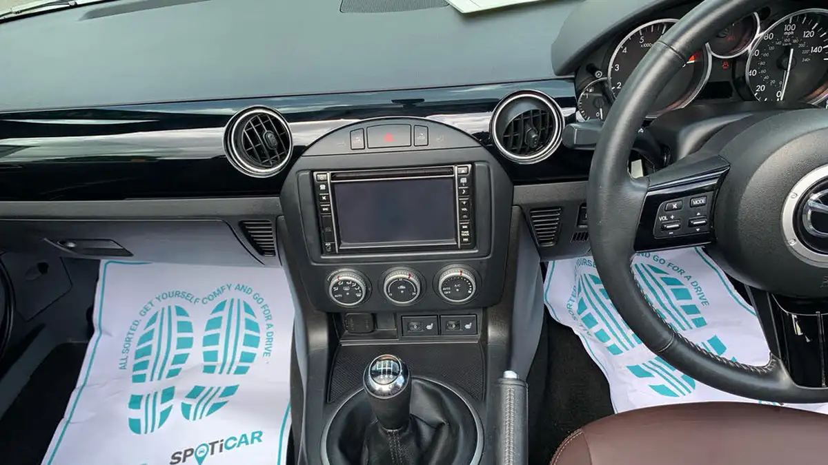 2012-mazda-mx-5-20-venture-edition-big-9