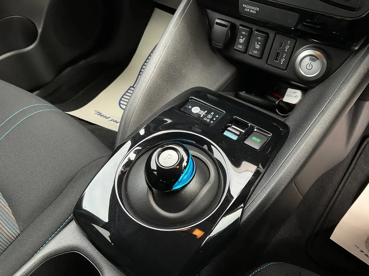 2024-nissan-leaf-e-n-connecta-39kwh-big-31