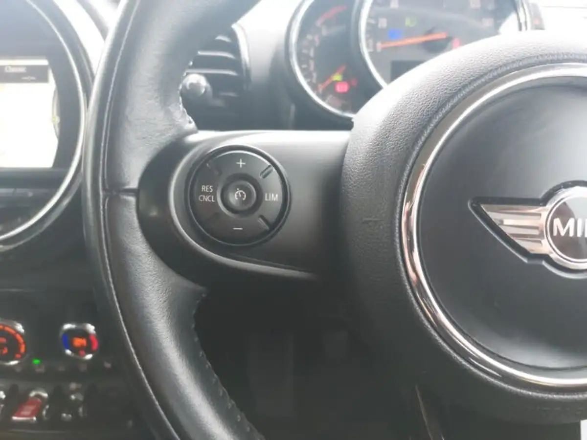 2017-mini-clubman-15-cooper-ss-big-17