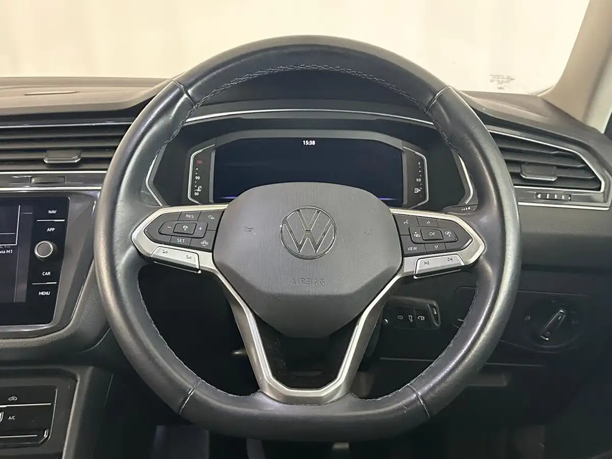 2022-volkswagen-tiguan-allspace-15-tsi-life-big-8
