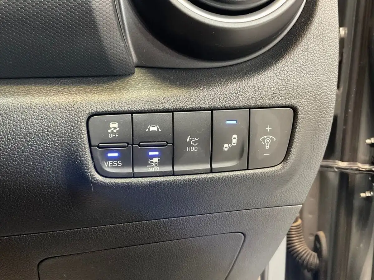 2019-hyundai-kona-e-premium-se-64kwh-big-34