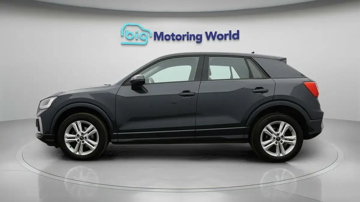 2023-audi-q2-15-35-tfsi-sport-s-tronic-big-4