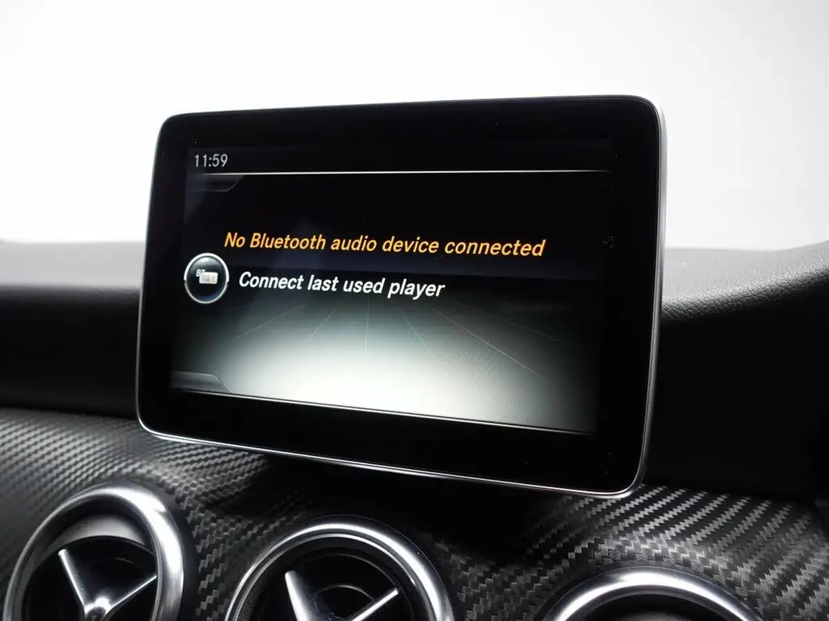 2016-mercedes-benz-a-class-21d-a200d-amg-line-136ps-ss-7g-dct-big-31