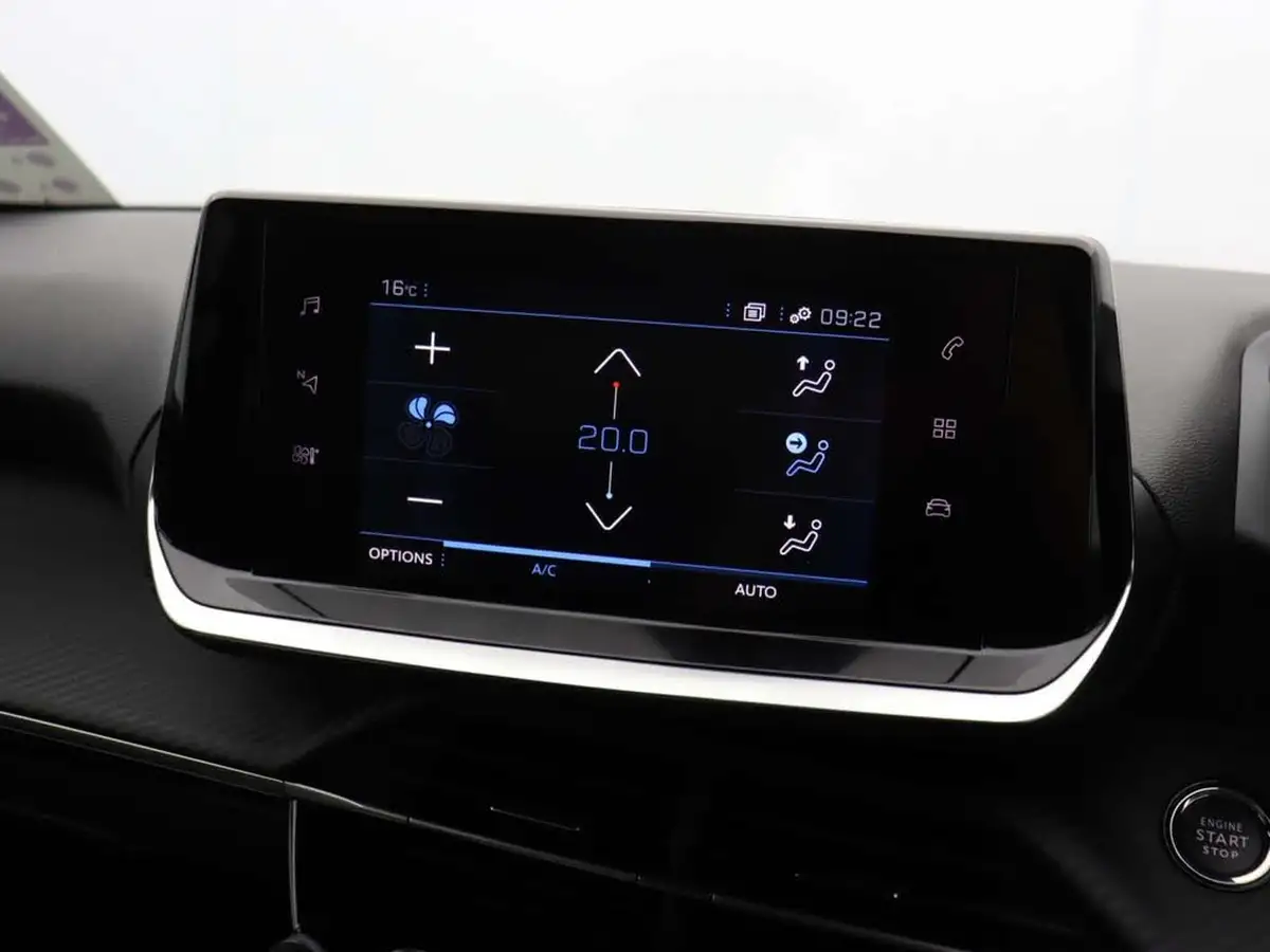 2023-peugeot-208-12-puretech-allure-premium-130ps-eat8-big-26