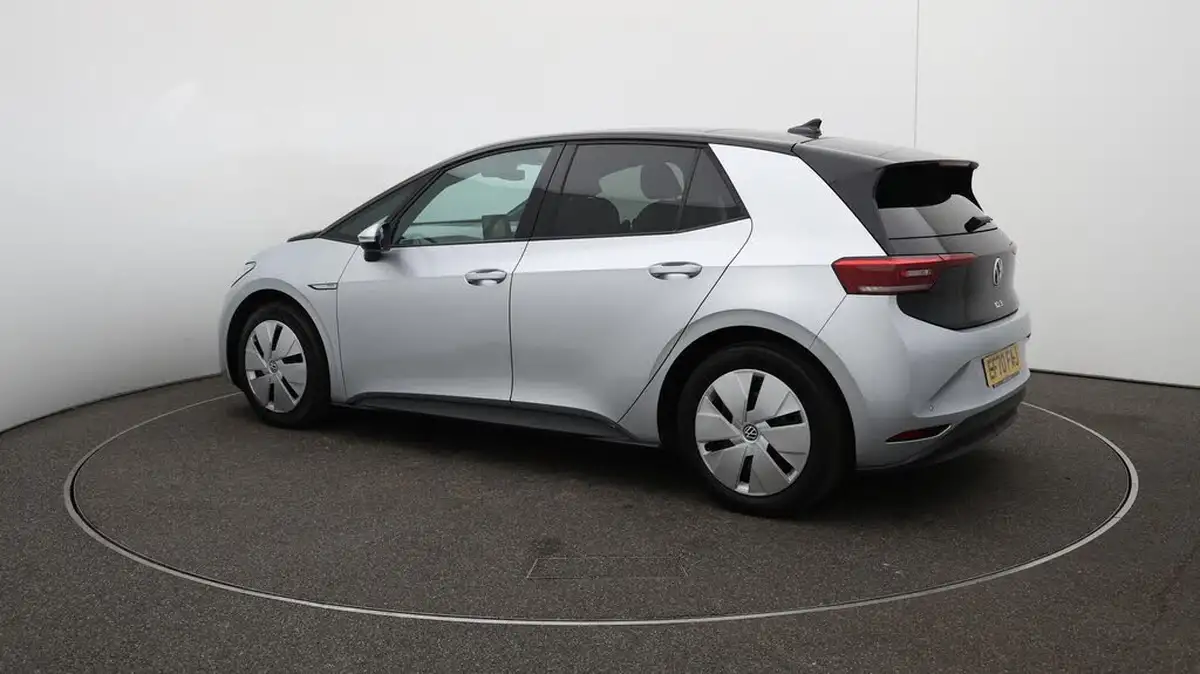 2020-volkswagen-id3-e-style-big-38