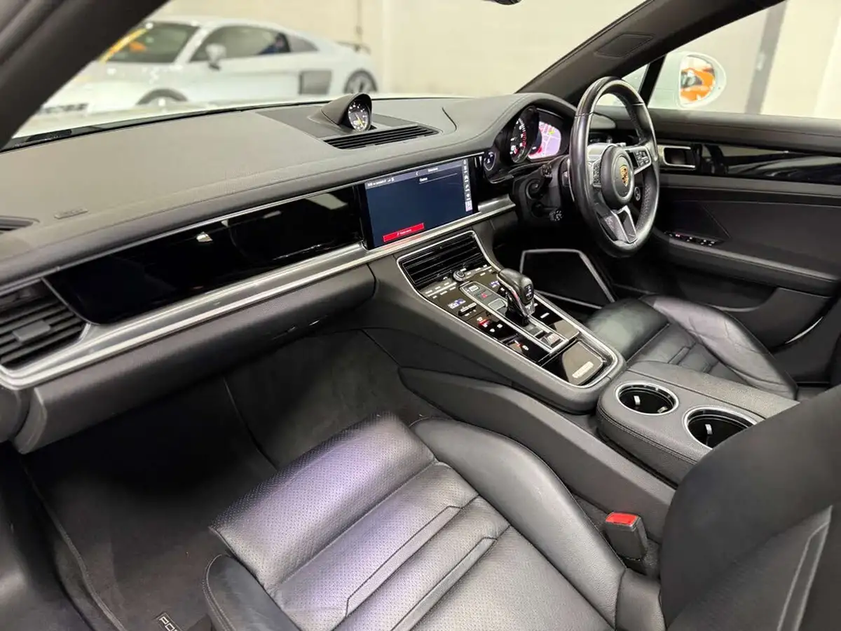 2018-porsche-panamera-29-v6-4-e-hybrid-sport-turismo-big-47