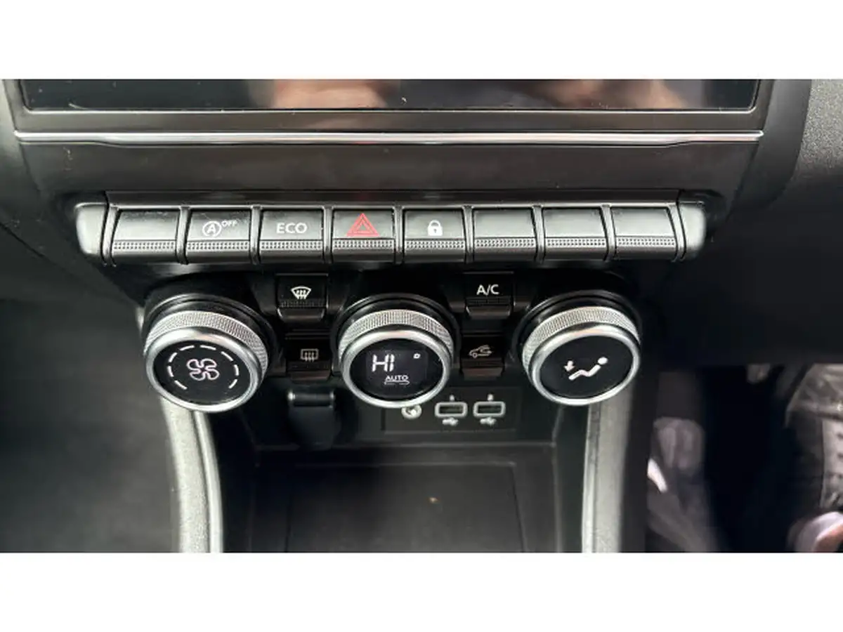 2021-renault-captur-13-tce-iconic-130bhp-edc-auto-big-23