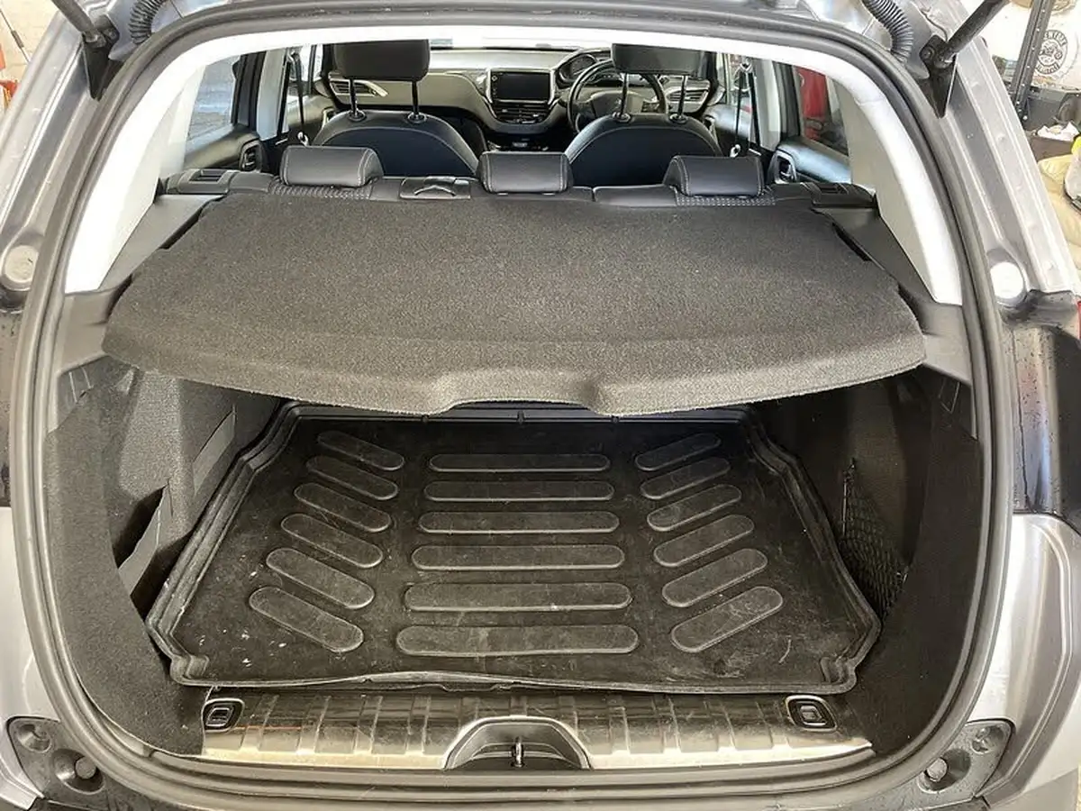 2019-peugeot-2008-suv-12-puretech-allure-82bhp-big-10