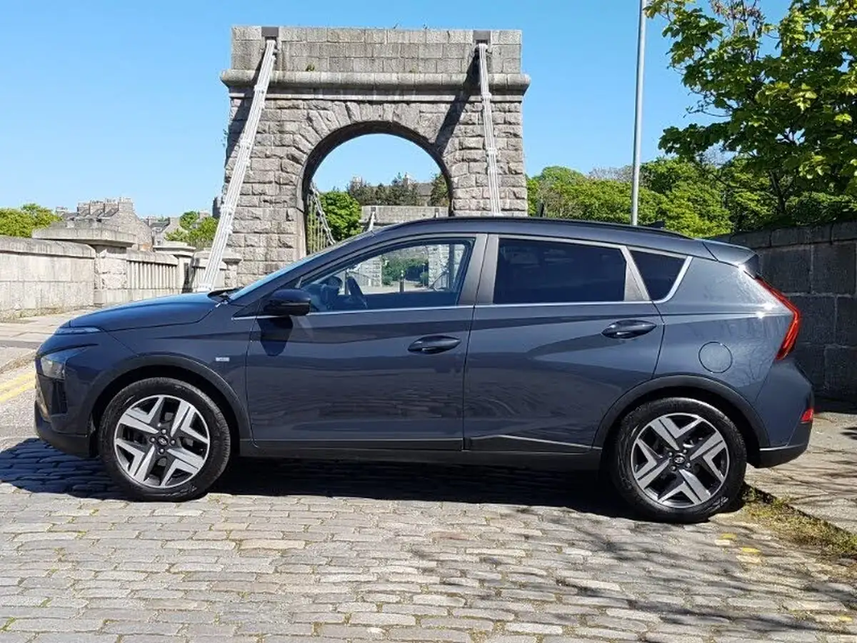2021-hyundai-bayon-10-t-gdi-premium-120ps-big-3