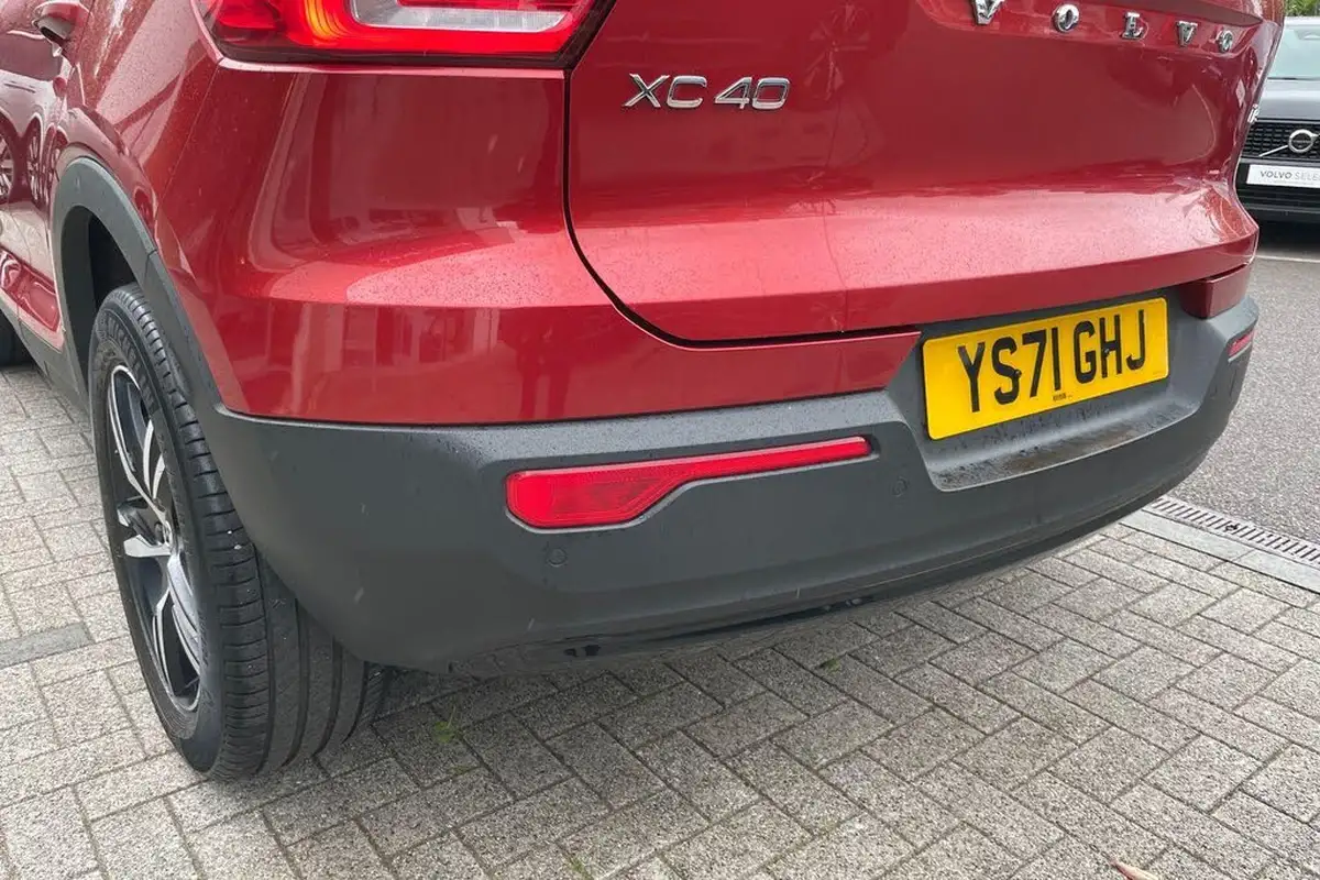 2021-volvo-xc40-15-t3-r-design-161bhp-big-16