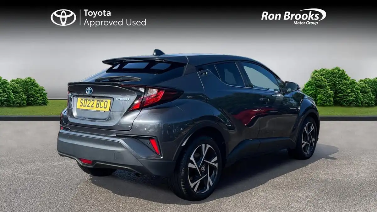 2022-toyota-c-hr-18-vvt-i-design-big-1