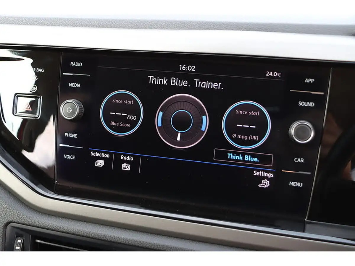 2020-volkswagen-polo-10-tsi-se-big-10