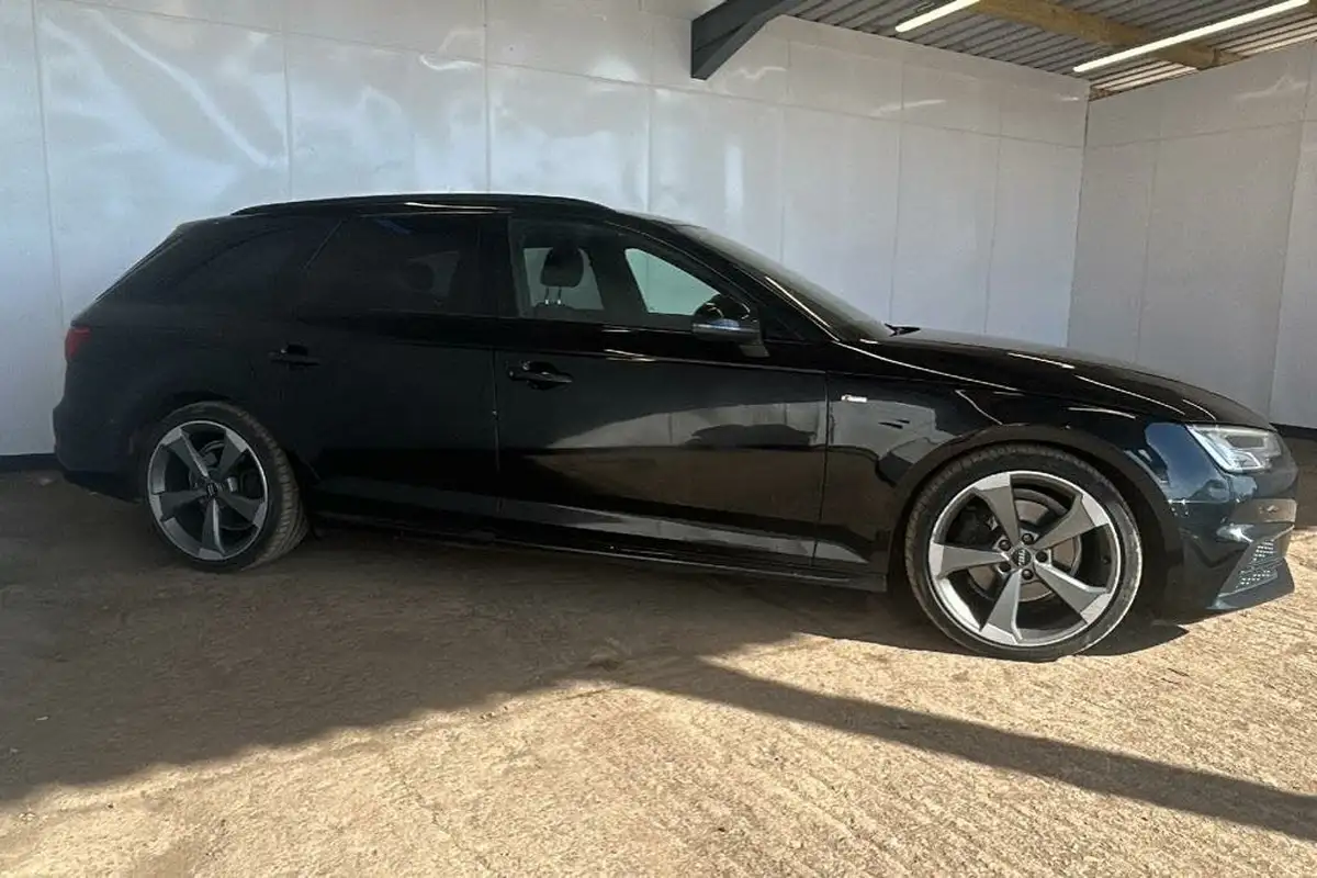 2018-audi-a4-avant-14-tfsi-black-edition-big-7