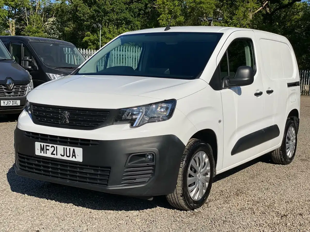 2021-peugeot-partner-15-bluehdi-1000-professional-100ps-eu6dt-panel-big-2