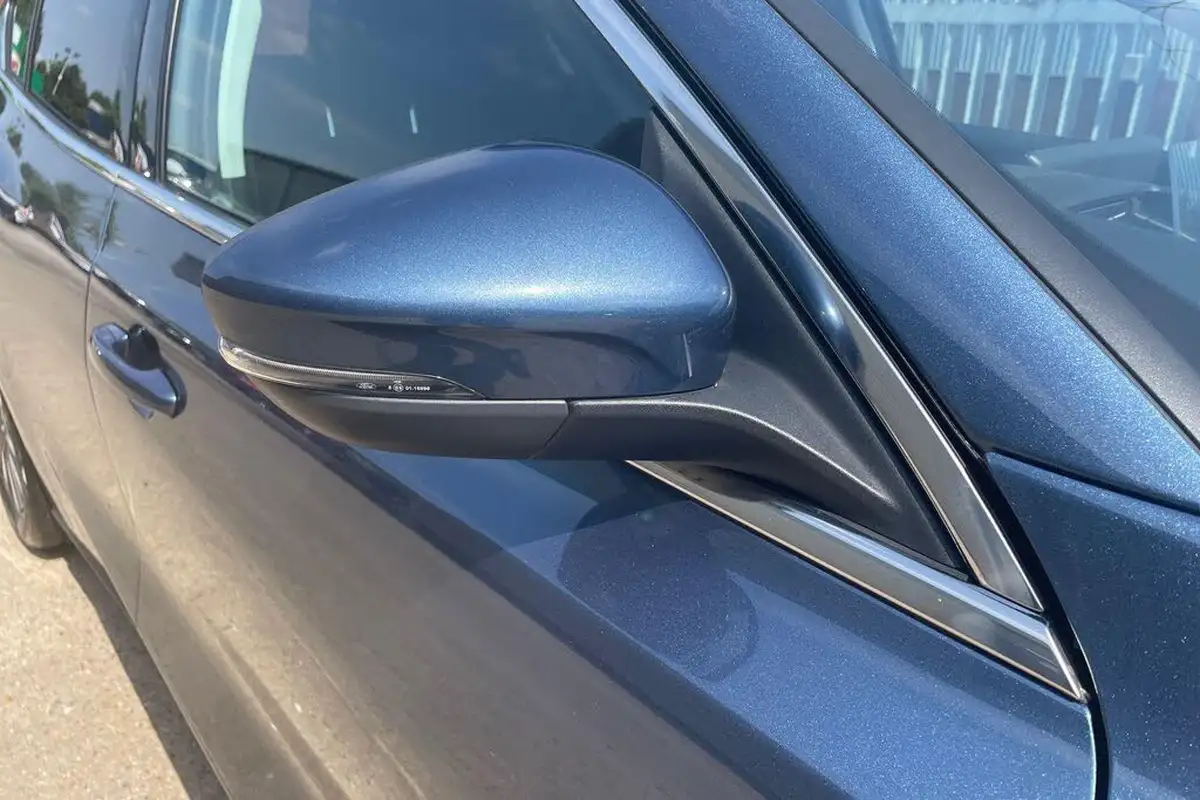 2022-ford-focus-10t-titanium-vignale-155ps-hybrid-mhev-hatchback-big-22