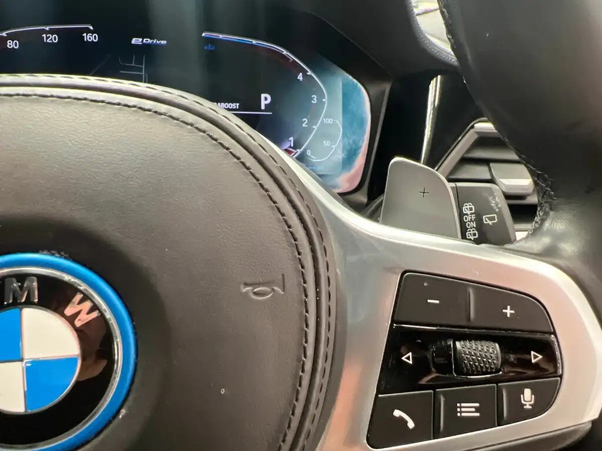 2022-bmw-3-series-20-330e-xdrive-m-sport-touring-5d-big-23