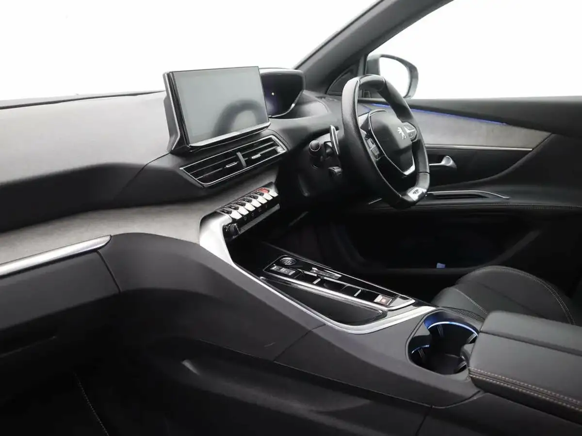 2023-peugeot-5008-suv-15-bluehdi-gt-130ps-eat8-big-8