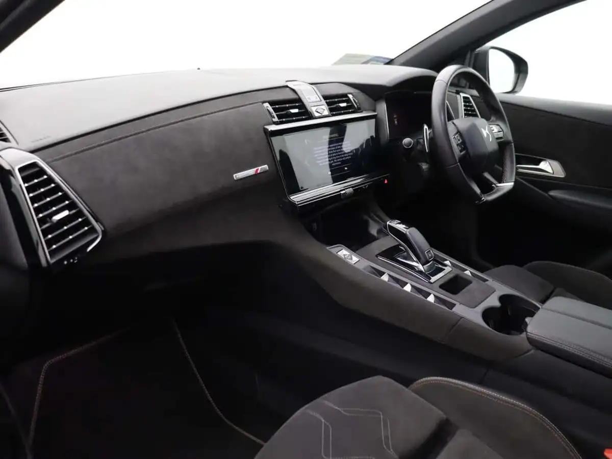 2022-ds-ds-7-crossback-15-bluehdi-performance-line-big-10