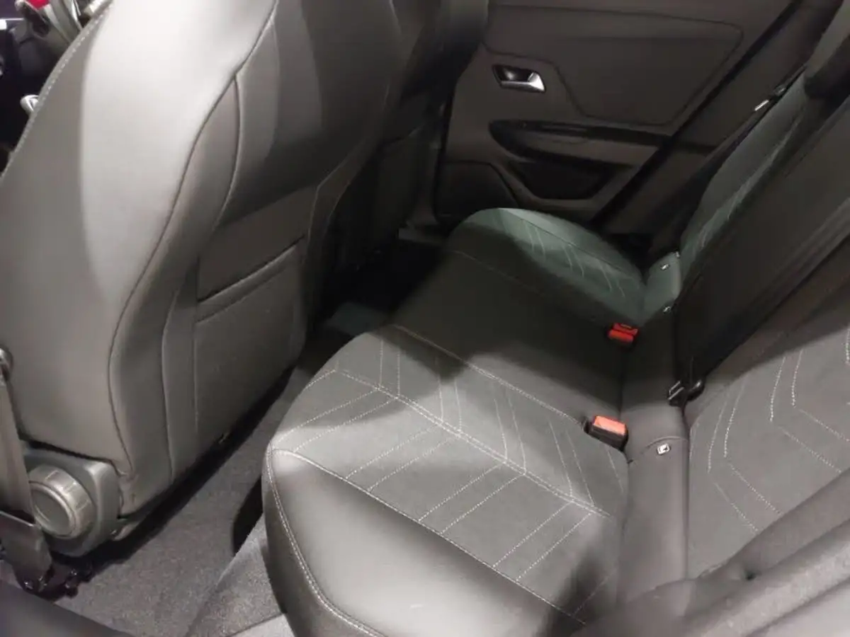 2025-vauxhall-mokka-12-ultimate-136ps-big-5