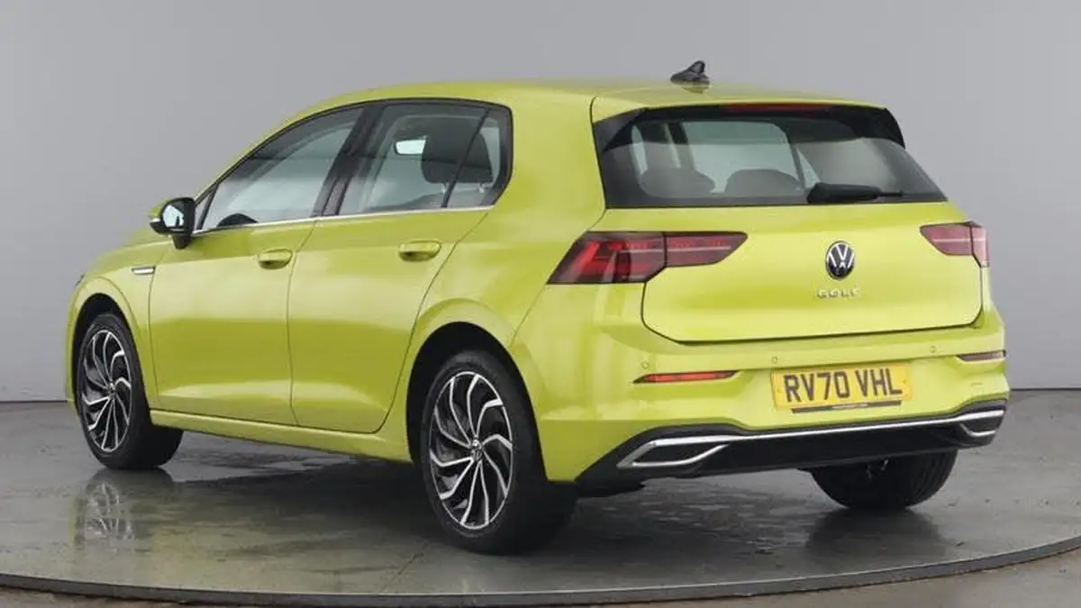 2020-volkswagen-golf-15-tsi-style-150ps-hatchback-big-2