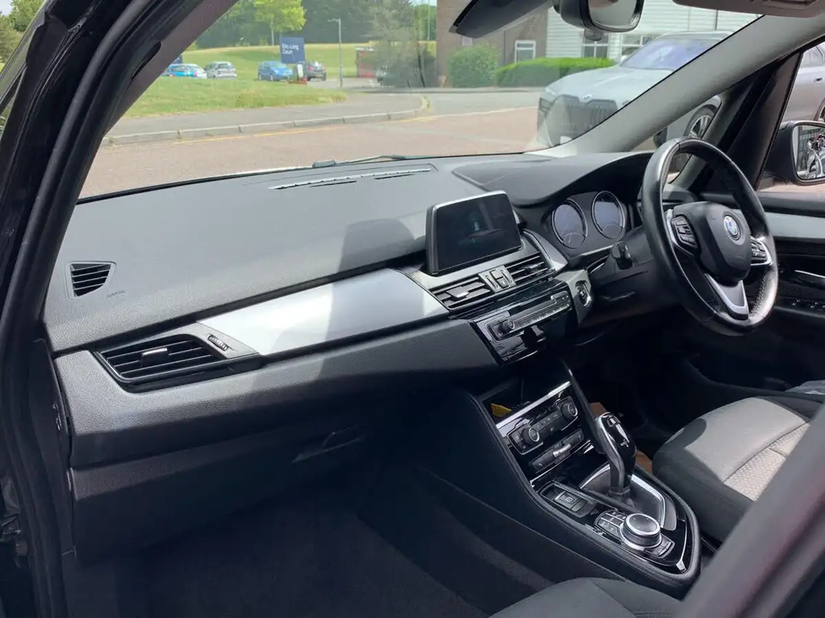 2020-bmw-2-series-15td-216d-se-gran-dct-big-7