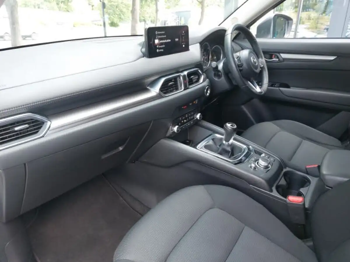 2024-mazda-cx-5-20-centre-line-big-4