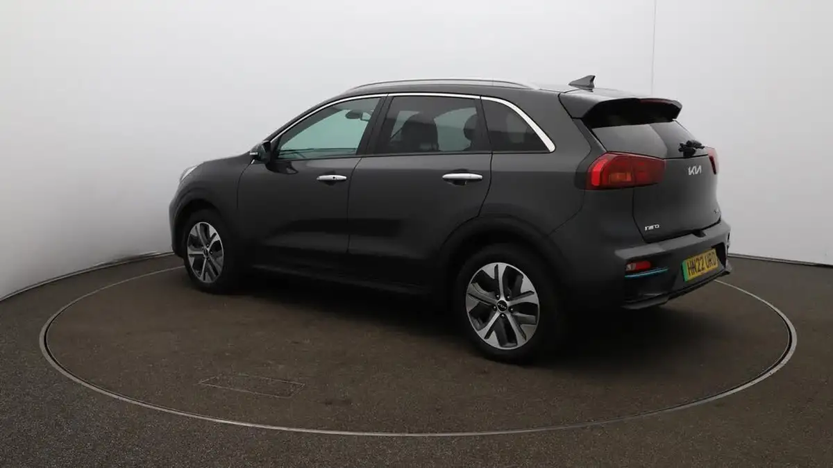 2022-kia-niro-ev-e-3-big-35