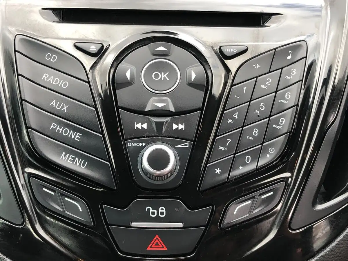 2015-ford-b-max-16-zetec-big-8