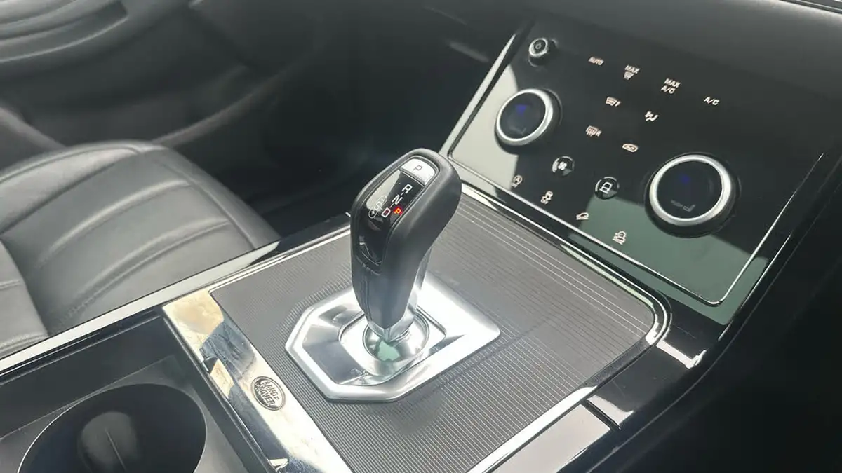 2022-land-rover-range-rover-evoque-20-d200-r-dynamic-se-big-12