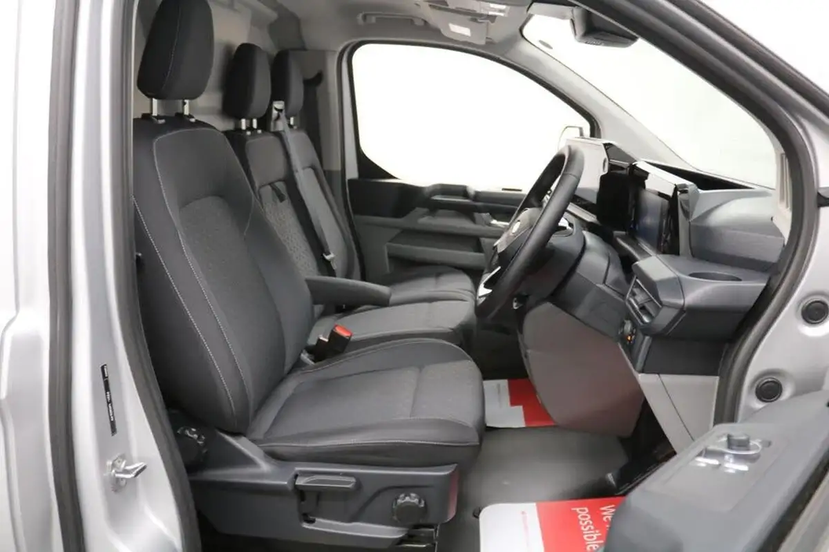 2023-ford-transit-custom-20tdci-300-l1h1-limited-136pseu6e-panel-van-1996cc-big-24