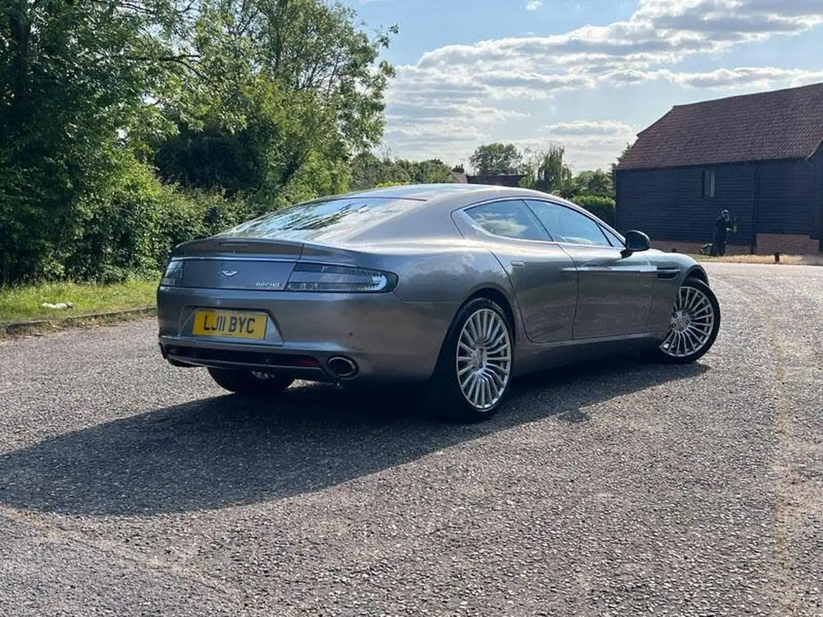 2011-aston-martin-rapide-s-v12-60-big-3