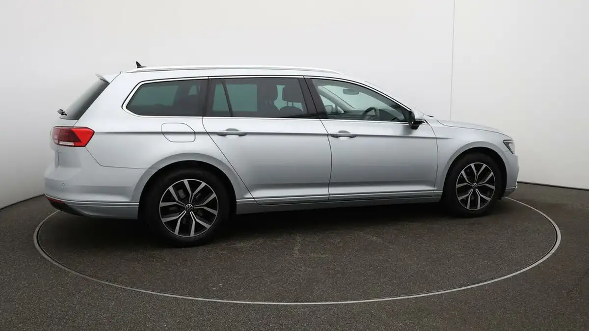 2022-volkswagen-passat-15-tsi-sel-estate-5d-dsg-big-51