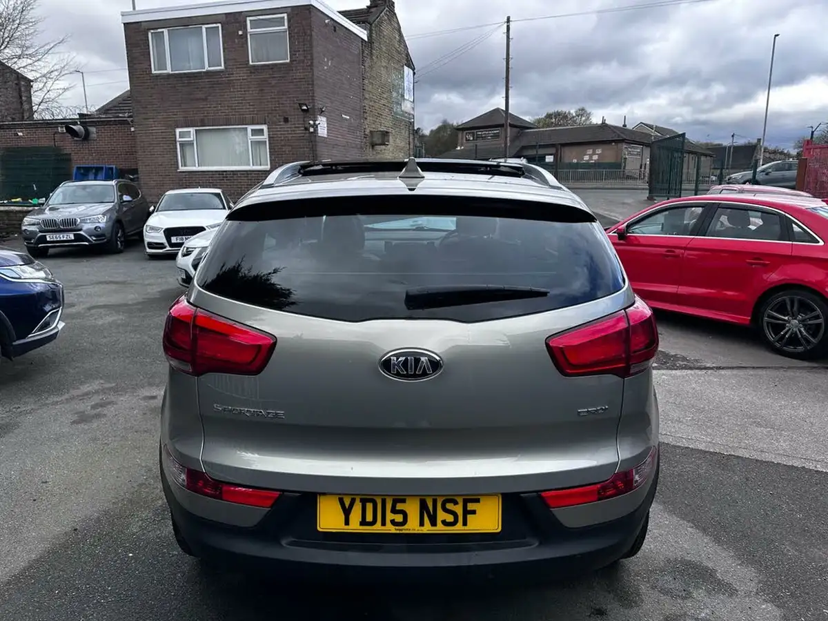 2015-kia-sportage-20crdi-kx-4-big-8