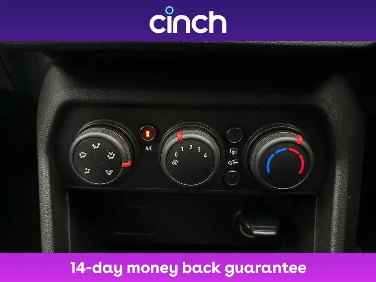 2021-dacia-sandero-10-sce-essential-big-30