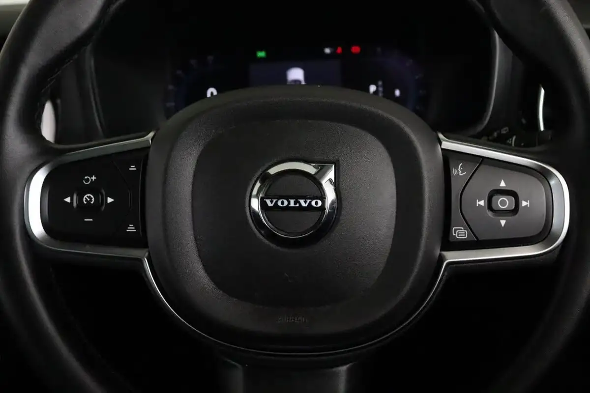 2023-volvo-v60-20-b3-core-big-18
