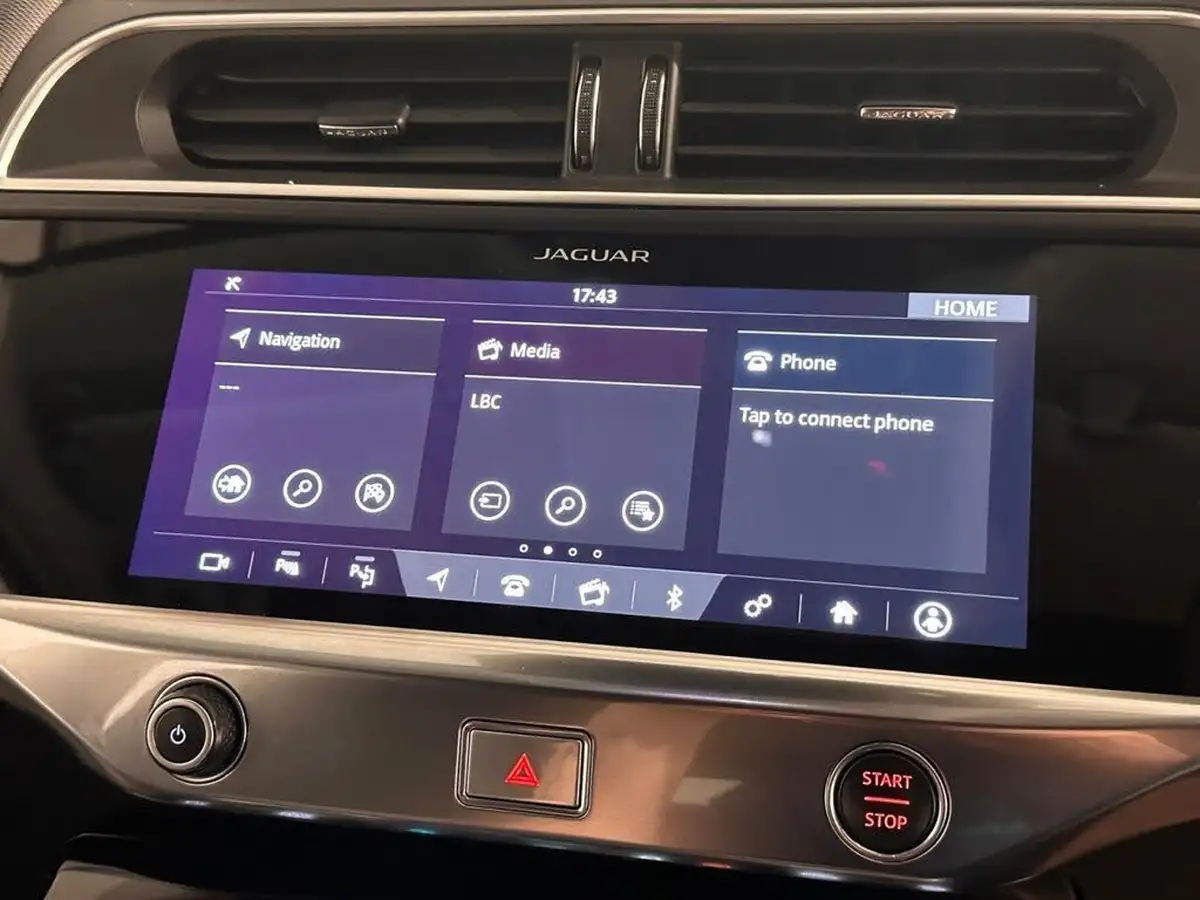 2019-jaguar-i-pace-ev400-se-big-9