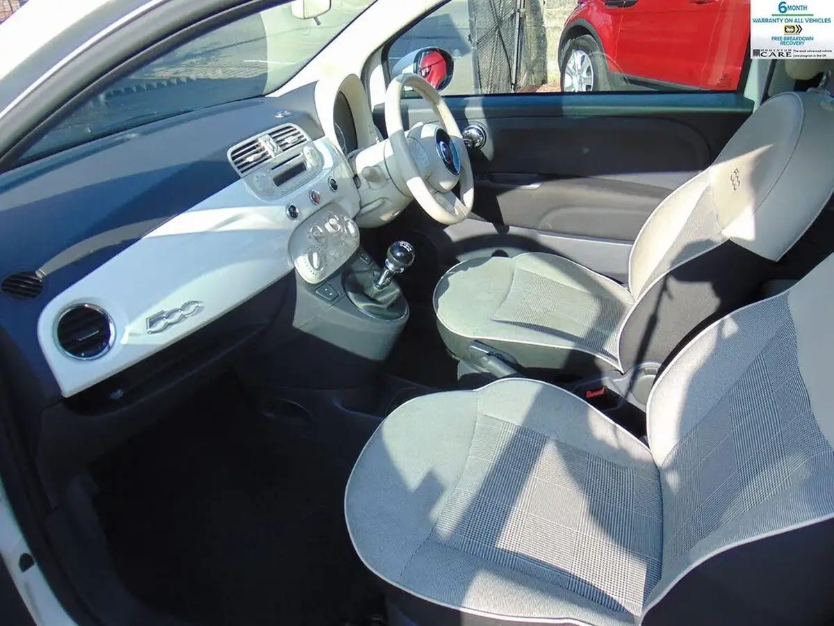 2015-fiat-500-12-lounge-ss-big-15