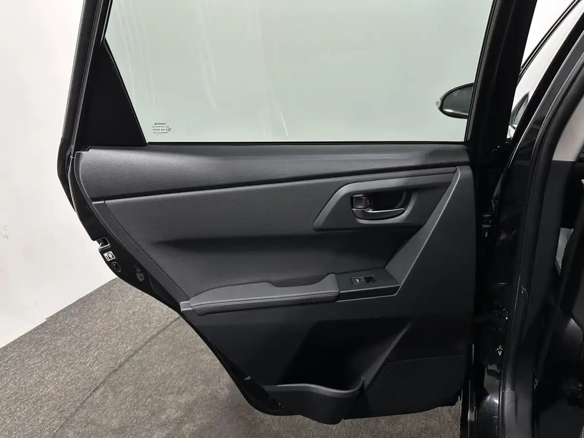 2018-toyota-auris-18-vvt-i-hsd-excel-hatchback-big-38